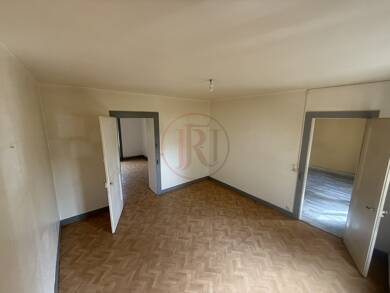 Appartement à vendre 85 000 € 3 pièces 2 chambres 65 m² Étage 1/2 Besançon 25000