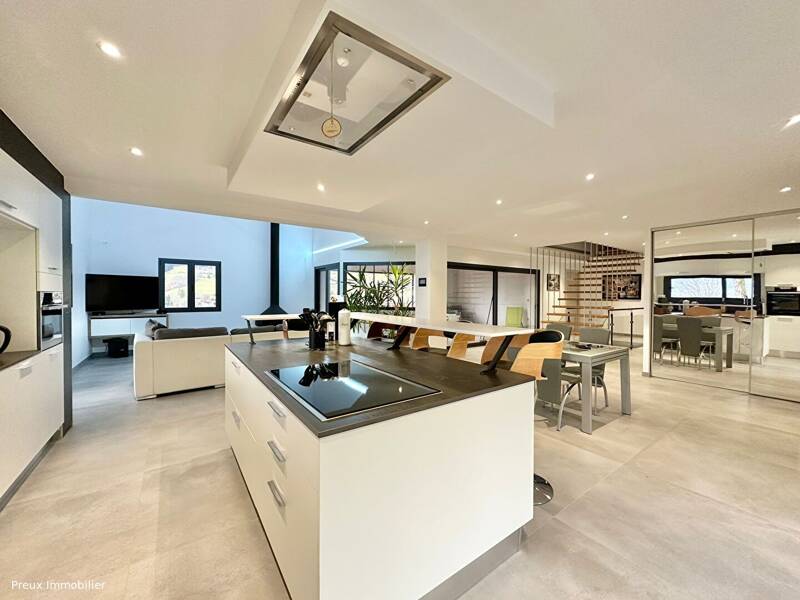 Maison à vendre, 240m², VIUZ EN SALLAZ