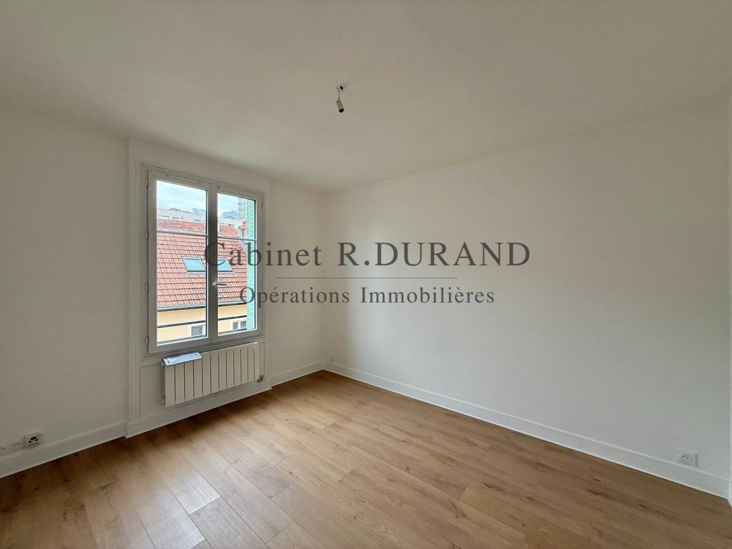 Maison à louer, 37m², COURBEVOIE