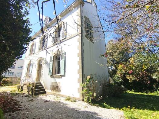 Demeure à vendre 215 000 € 7 pièces 5 chambres 185 m² 3 706 m² de terrain Guémené-sur-Scorff 56160