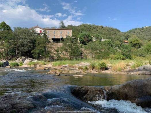 Maison à vendre 249 000 € 4 pièces 3 chambres 120 m² 2 030 m² de terrain St Maurice en Chalencon 07190