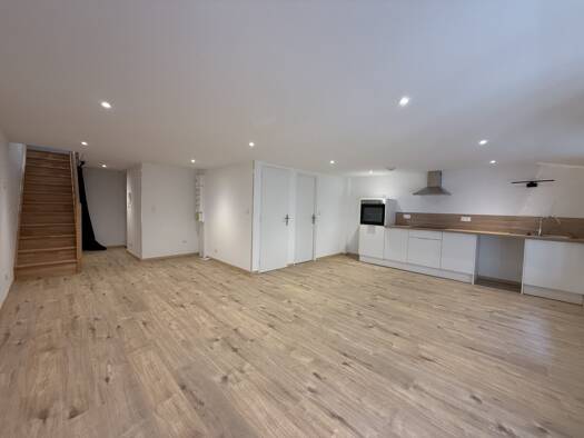 Duplex à louer 630 € 3 pièces 2 chambres 62,9 m² Étage 2/2 Beaujeu 69430