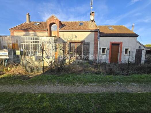 Maison à vendre 113 000 € 6 pièces 4 chambres 99 m² 509 m² de terrain Bray-sur-Seine 77480