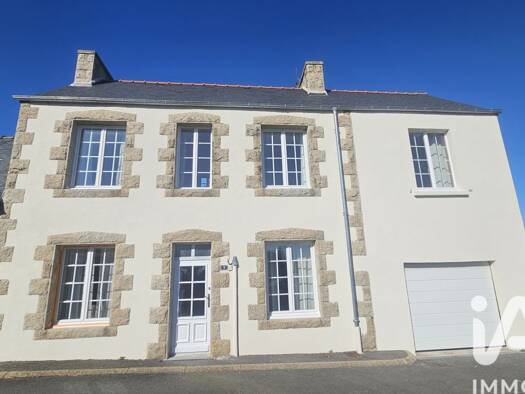 Maison de ville à vendre 179 000 € 4 pièces 3 chambres 83 m² Guerlesquin 29650