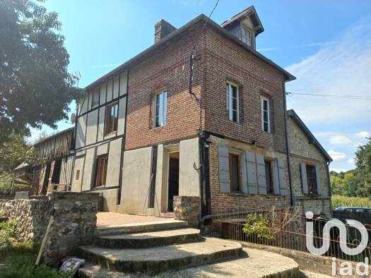 Maison à vendre 149 500 € 6 pièces 5 chambres 112 m² 1 782 m² de terrain Pont-Audemer 27500