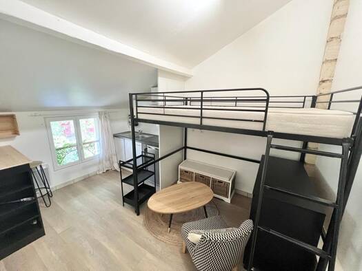 Studio à louer 700 € 1 pièce 15,3 m² Étage 1/1 Maisons-Laffitte 78600