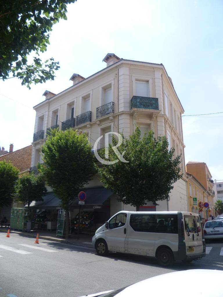 Maison à louer, 67m², HYERES