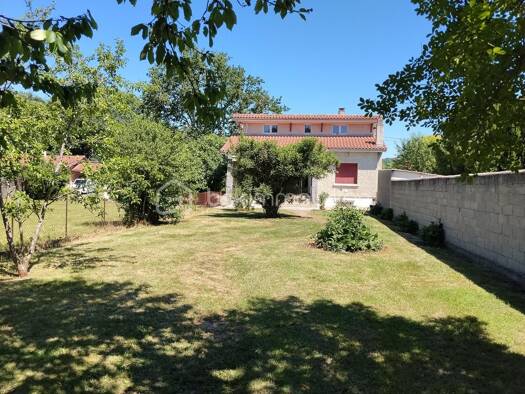 Maison à vendre 222 000 € 4 pièces 2 chambres 136 m² Marciac 32230