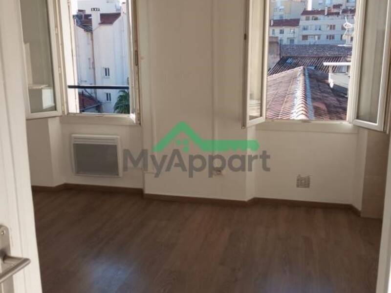 Maison à louer, 30m², TOULON