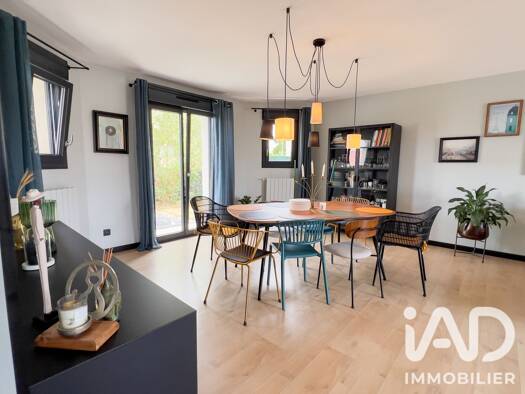 Maison à vendre 459 000 € 6 pièces 4 chambres 136 m² 697 m² de terrain Metzervisse 57940