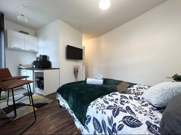 Appartement à vendre 79 500 € 1 pièce 19 m² Étage 1/2 Meulan-en-Yvelines 78250