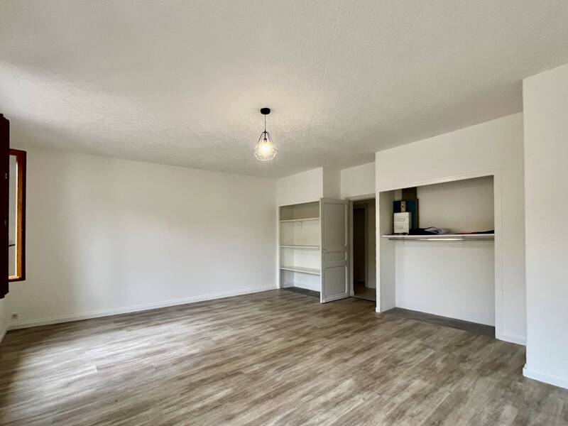 Maison à vendre, 84m², SAINTE LIVRADE SUR LOT