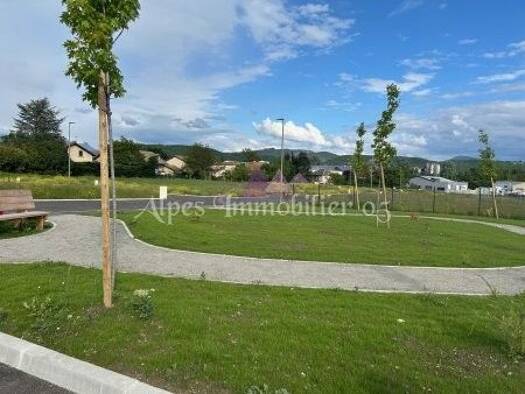 Terrain constructible viabilisé à vendre 120 000 € 483 m² de terrain Gap 05000