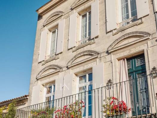 Maison à vendre 899 000 € 14 pièces 5 chambres 551 m² Branne 33420