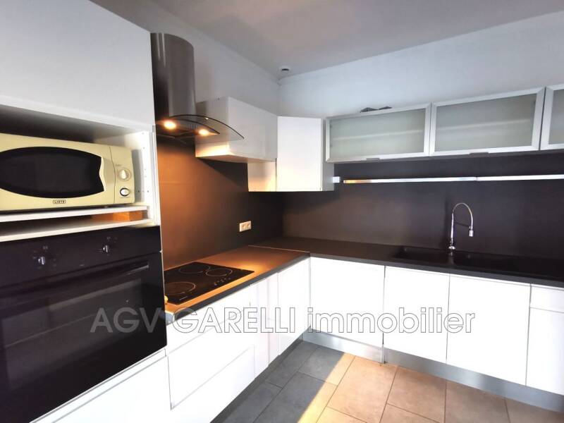 Maison à louer, 85m², HYERES