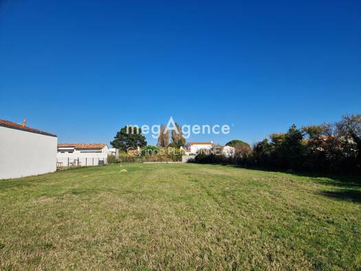 Terrain constructible à vendre 359 000 € 699 m² de terrain La Métairie Les Sables-d'Olonne 85180