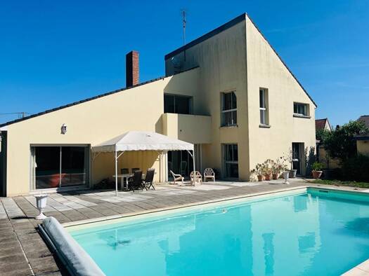 Maison à vendre 429 000 € 11 pièces 5 chambres 359 m² 7 609 m² de terrain Marcilly-sur-Seine 51260