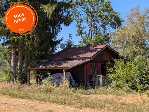 Maison à vendre 69 000 € 3 pièces 2 chambres 32 m² 8 800 m² de terrain Saint-Bonnet-le-Courreau 42940