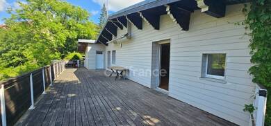 Chalet à vendre 149 000 € 5 pièces 3 chambres 125 m² 250 m² de terrain Mouchard 39330