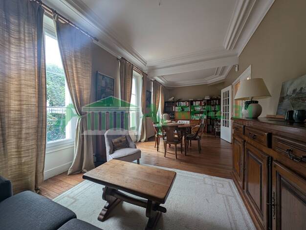 Maison à vendre 995 000 € 7 pièces 4 chambres 152 m² 814 m² de terrain Centre Ville Houilles 78800