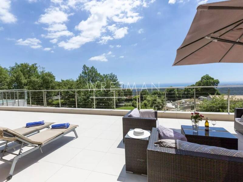 Maison à vendre, 334m², TOURRETTES SUR LOUP