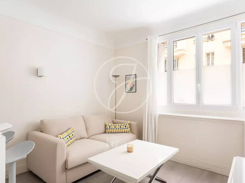 Maison à louer, 32m², PARIS 16E