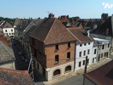 Maison à vendre 89 000 € 6 pièces 3 chambres 166 m² 94 m² de terrain Seurre 21250