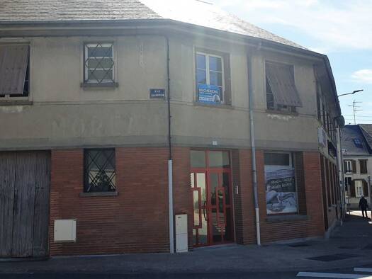Immeuble à vendre 390 000 € 355 m² Route d'Orleans Pithiviers 45300