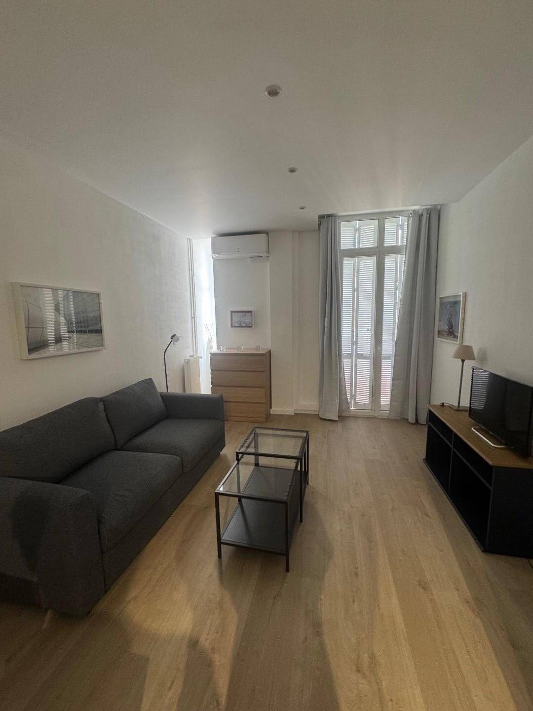 Maison à louer, 24m², CANNES