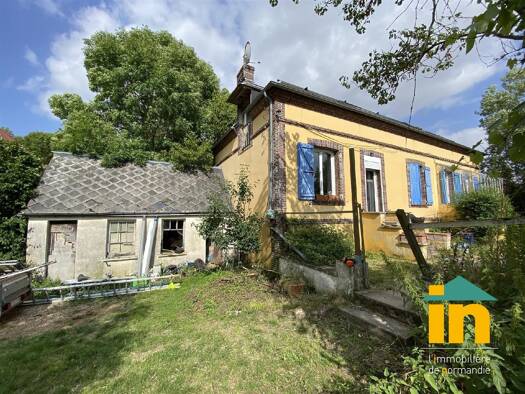 Maison à vendre 234 000 € 6 pièces 5 chambres 140 m² 32 767 m² de terrain Breteuil 27160