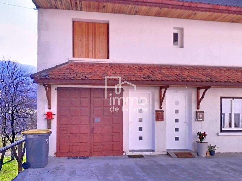 Maison à louer, 75m², MONTANGES