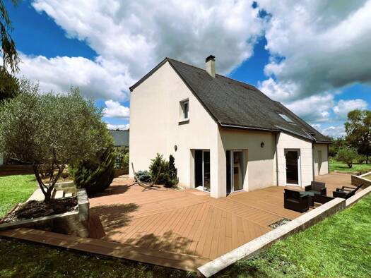 Villa à vendre 354 000 € 8 pièces 4 chambres 180 m² 1 618 m² de terrain Francueil 37150