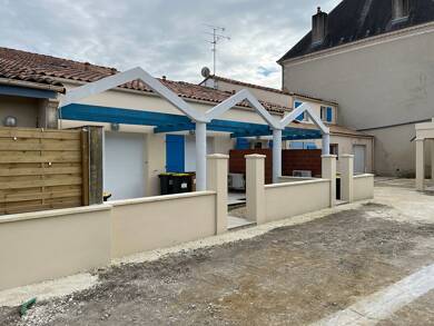 Maison à louer 950 € 4 pièces 3 chambres 90 m² Nord Ouest Saujon 17600