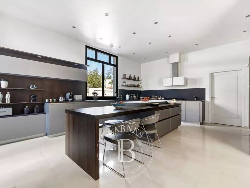 Maison à vendre, 350m², SAINT MAUR DES FOSSES