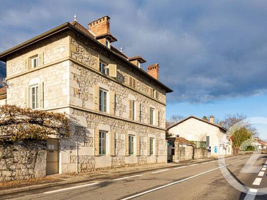 Appartement à vendre 299 000 € 3 pièces 2 chambres 80 m² 1er étage Meylan 38240