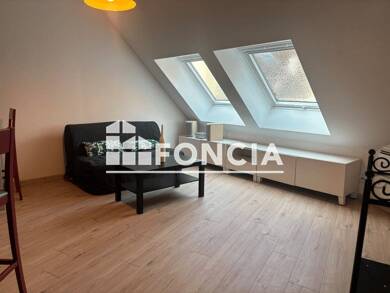 Appartement à louer 634 € 2 pièces 1 chambre 34,7 m² Dernier étage, Étage 4/4 Centre La Roche-sur-Foron 74800