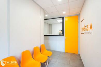 Espace bureau à louer 2 260 € 140 m² de bureaux Belleville 69220