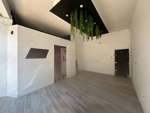 Local commercial à louer 500 € 25 m² de surface de vente Emile Zola Béziers 34500