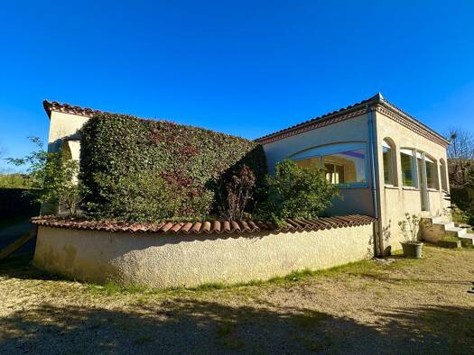 Maison à vendre 289 000 € 6 pièces 3 chambres 190 m² 1 503 m² de terrain Saint Cere 46400