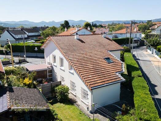 Maison de ville à vendre 265 000 € 5 pièces 3 chambres 152 m² 576 m² de terrain Zone d'Activité Est Riom 63200