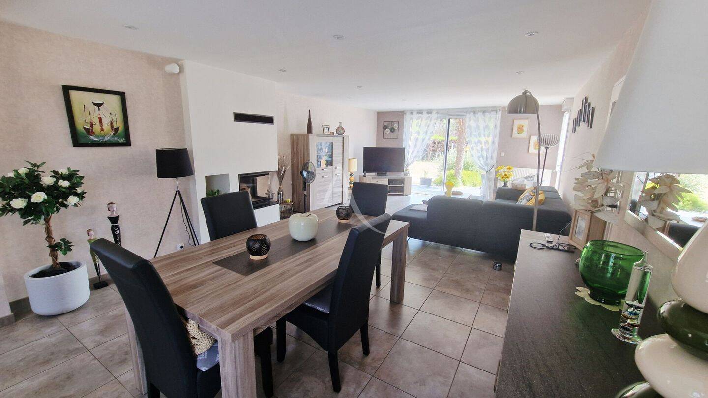 Maison à vendre, 145m², TALMONT SAINT HILAIRE