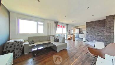 Appartement à vendre 120 000 € 3 pièces 2 chambres 74,1 m² Dernier étage, Étage 3/3 Illzach 68110