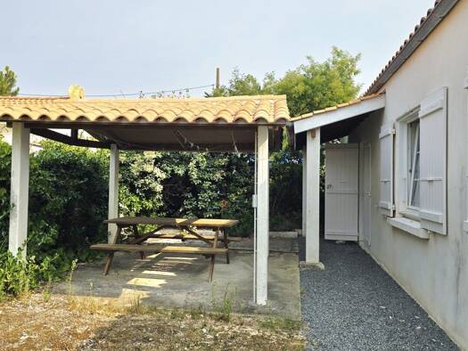 Villa à vendre 441 200 € 5 pièces 4 chambres 95 m² 895 m² de terrain Saint-Georges-d'Oléron 17190