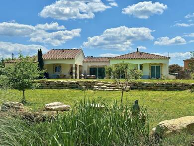 Maison de plain-pied à vendre 420 000 € 7 pièces 4 chambres 140 m² 1 942 m² de terrain Vezenobres 30360