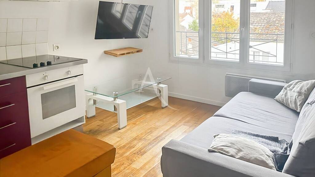 Appartement à louer 900 € 2 pièces 1 chambre 26 m² Étage 2/2 Carnot-Petit Pont-Alouettes Alfortville 94140