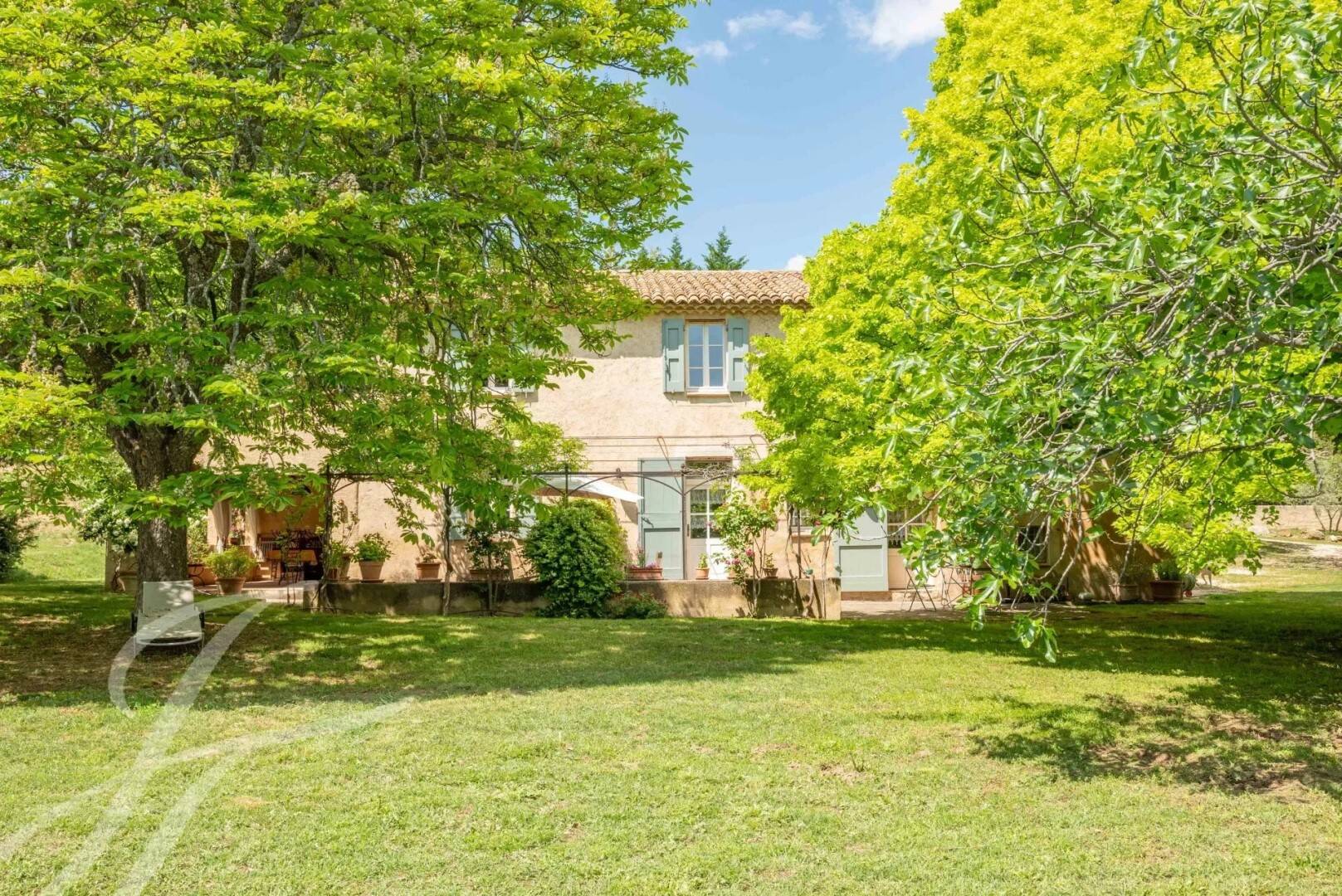 Maison à vendre, 200m², LA TOUR D'AIGUES