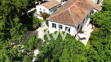 Maison à vendre 889 000 € 15 pièces 10 chambres 393 m² 1 790 m² de terrain Vezenobres 30360