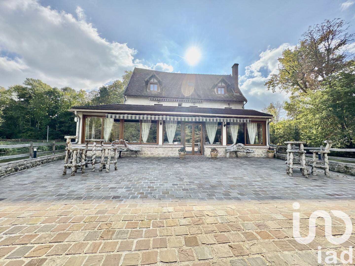 Maison à vendre, 520m², VARENNES JARCY