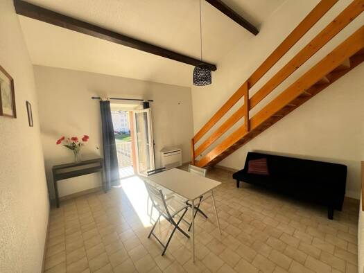 Duplex à vendre 140 000 € 3 pièces 2 chambres 68 m² RDC Les Vans 07140