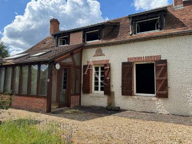 Maison de plain-pied à vendre 245 000 € 5 pièces 4 chambres 145 m² 21 105 m² de terrain Pruniers en Sologne 41200